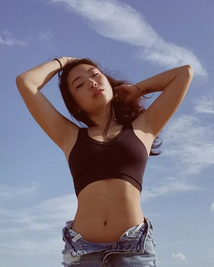 She cute or sexy?