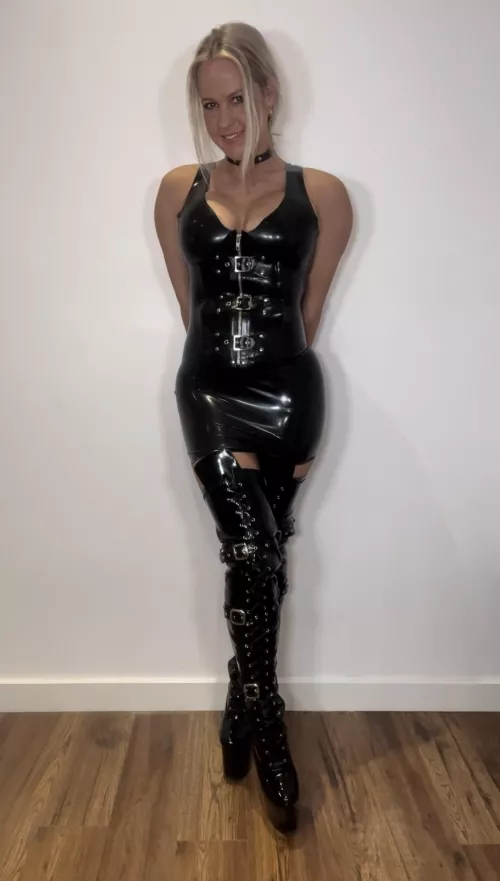 & She flashed a devilish smile…