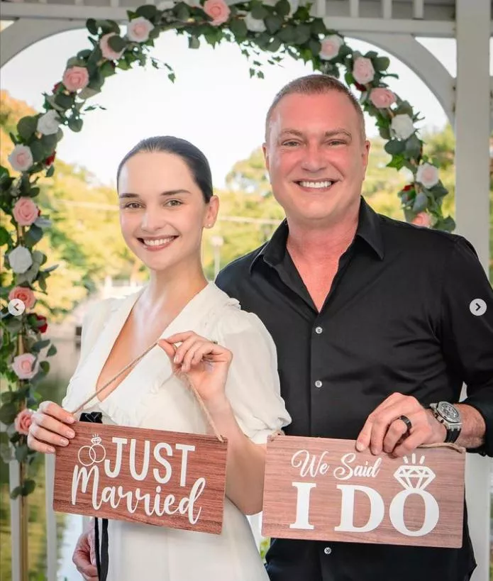 She got married!