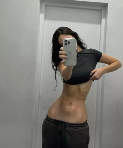 She likes to show off her ribs