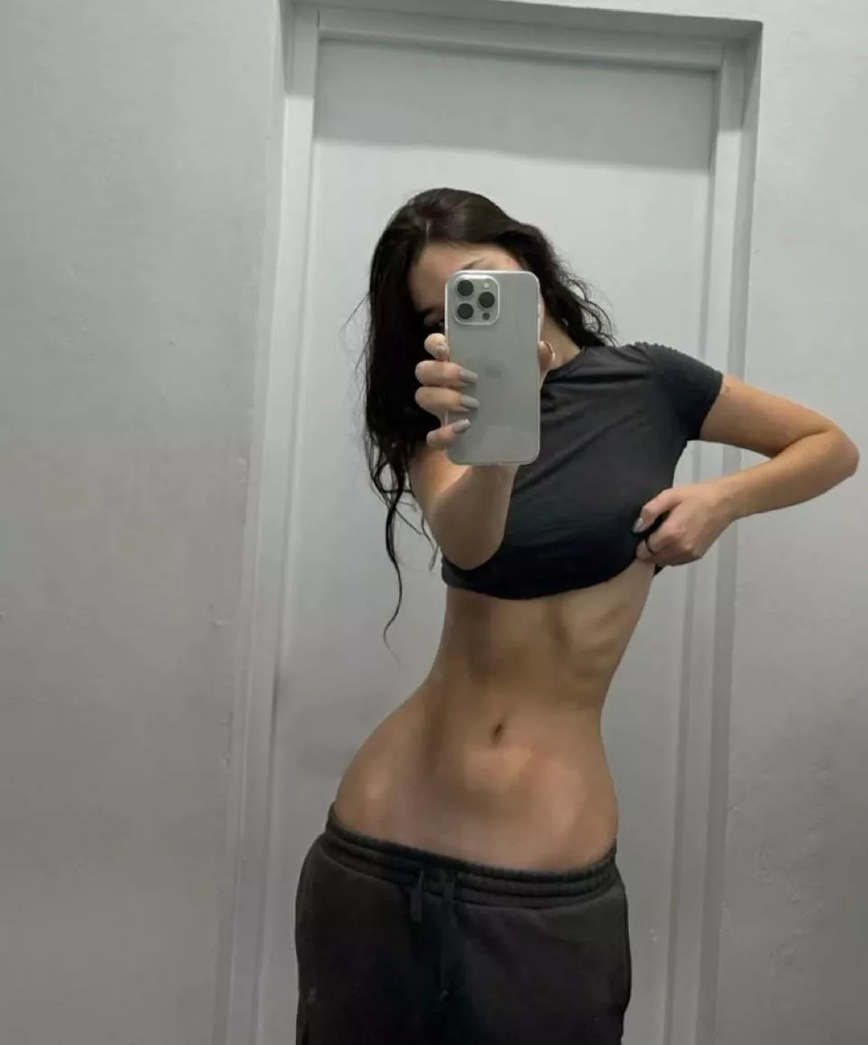 She likes to show off her ribs