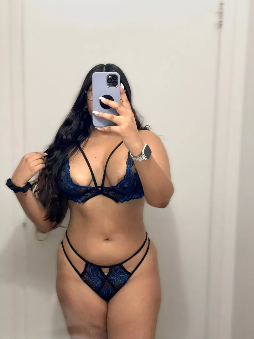 She wants to meet a Redditor for the first time. Would you want to be invited?