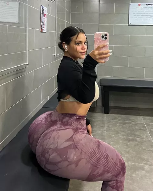 She's a goddess 🥵