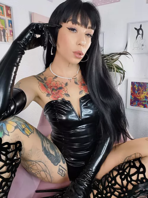 Shiny and sassy