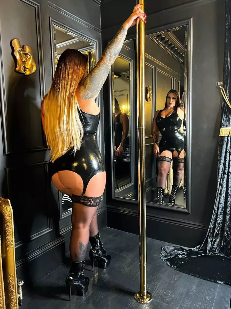 Shiny body suit