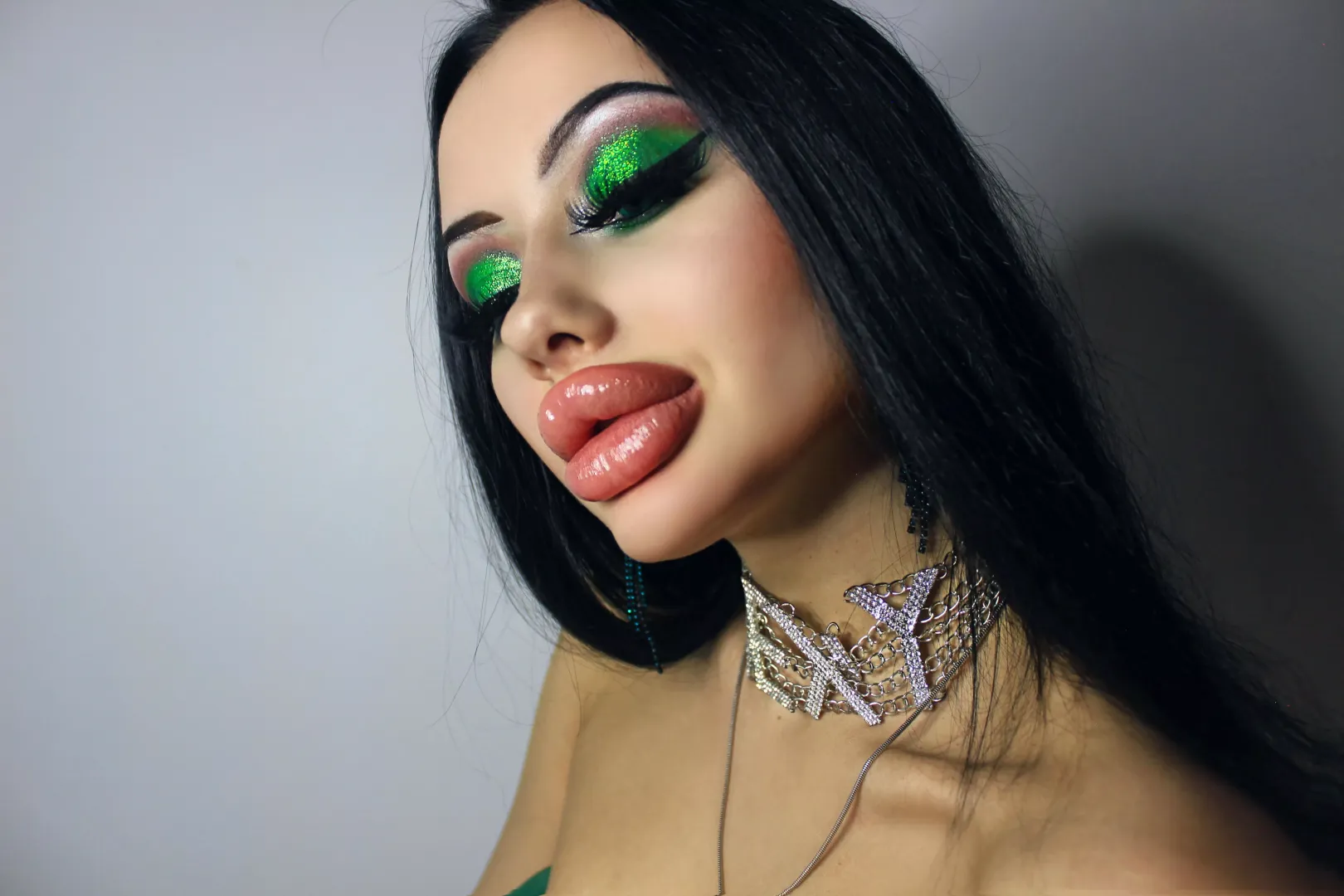 Shiny doll