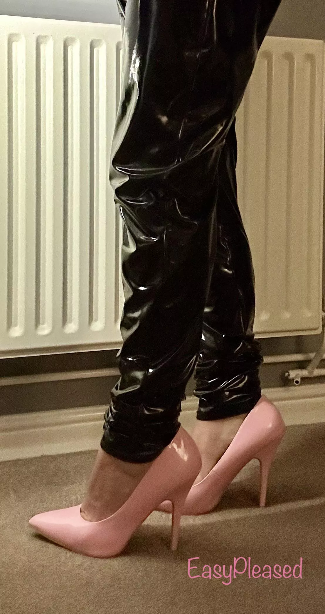 Shiny leggings