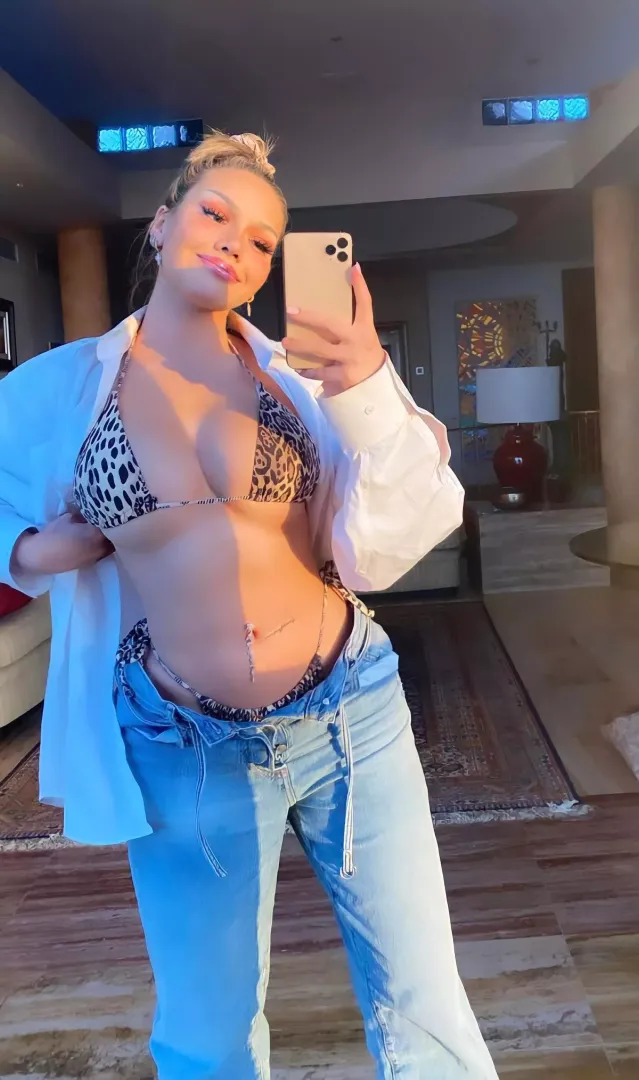 Shirin David