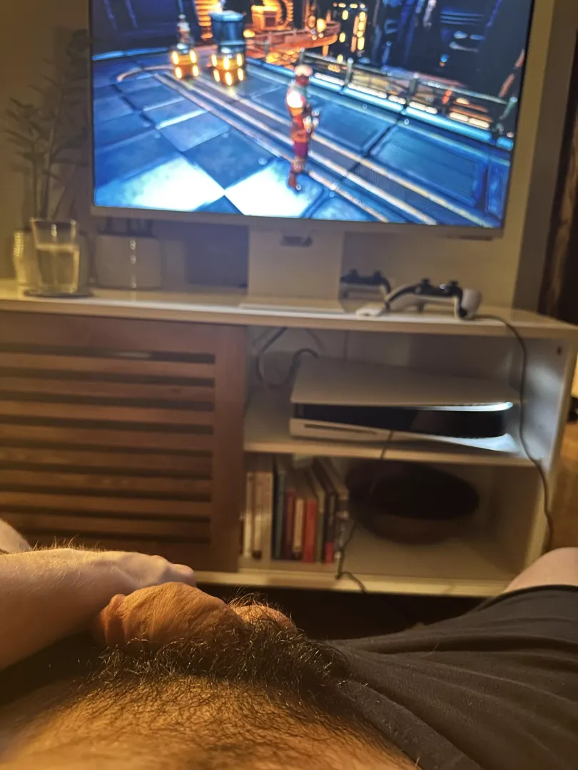 shirtless, freeballing, drinking, gaming, dick out. best night ever.