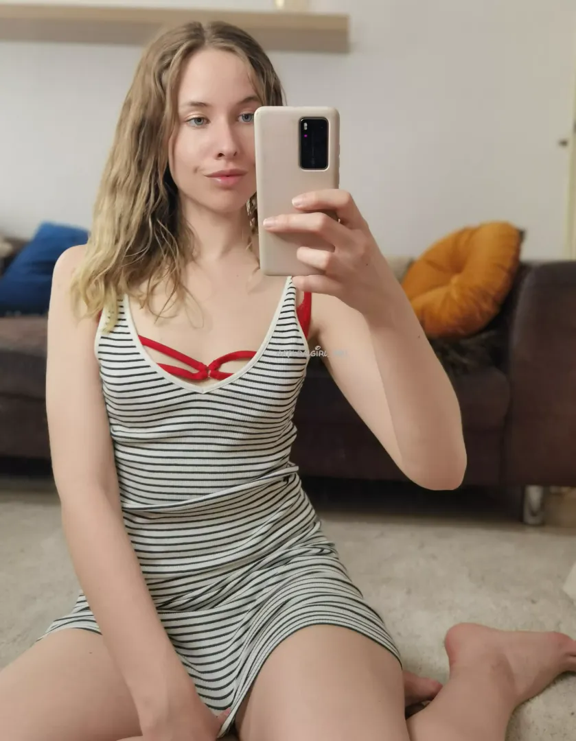 Short dress [F]