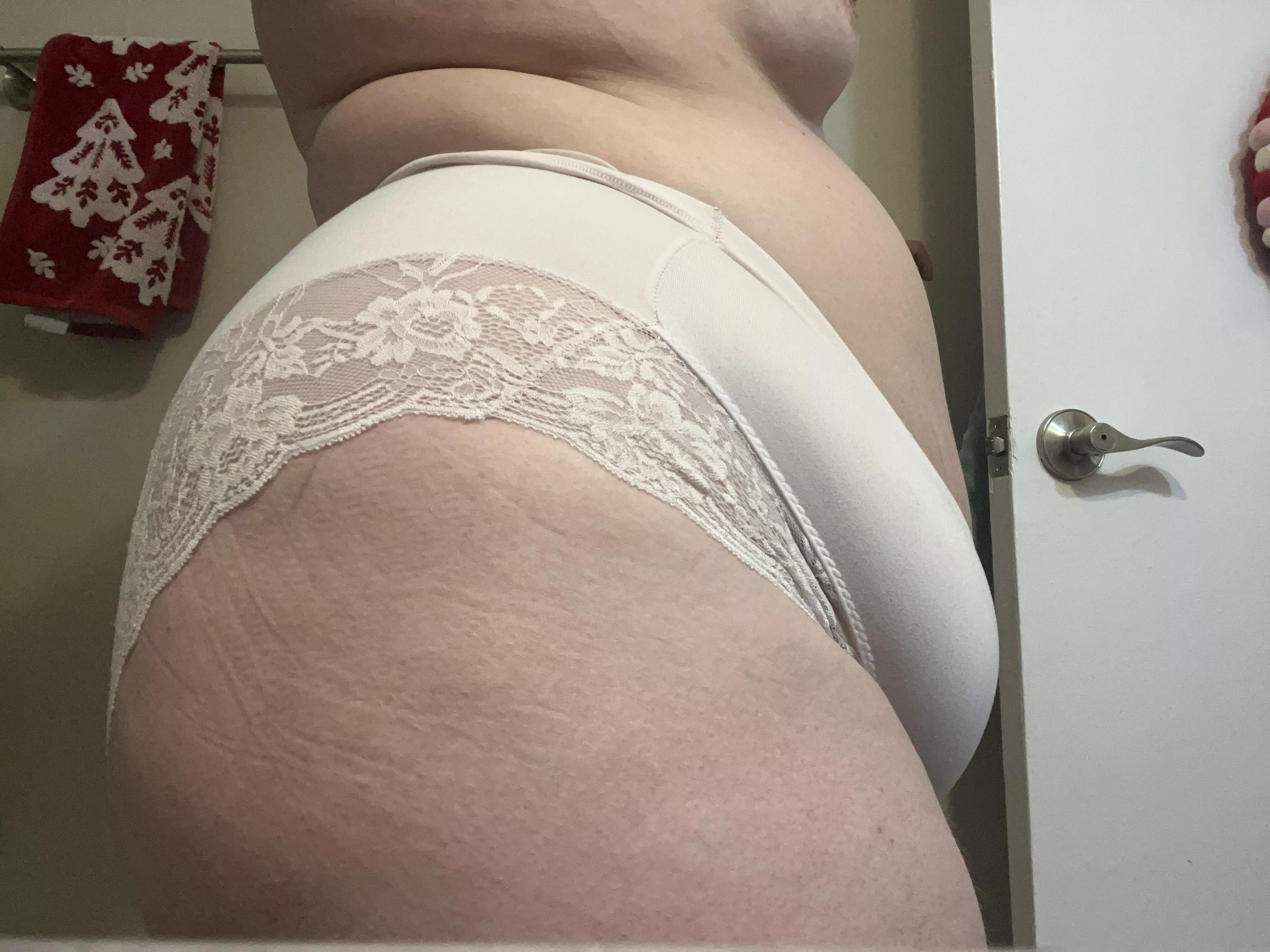 Should I be a naughty girl today Daddy? ❤️