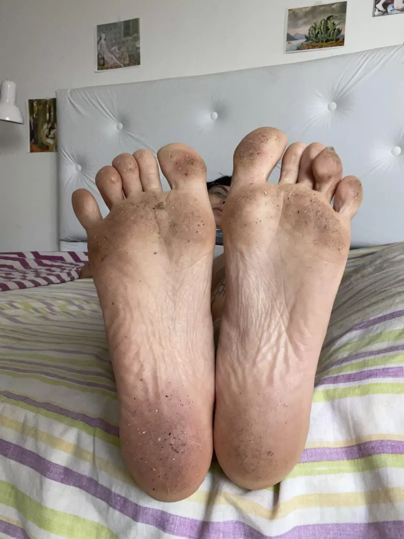 Should I clean my dirty feet or should you