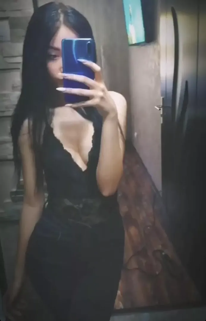 Should I wear this on our first date?