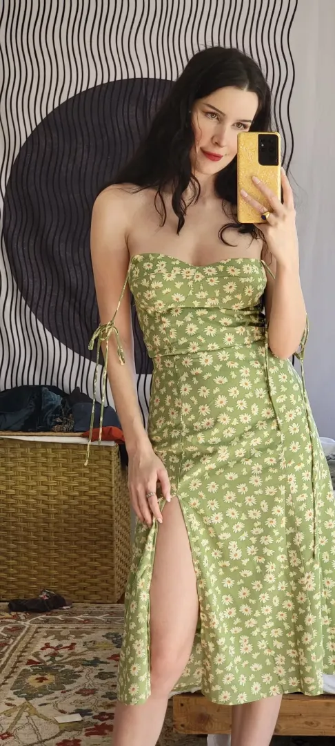 Should the dress stay on?