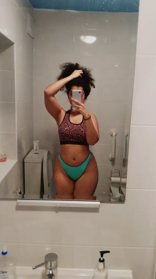 Show this Curly half Somali brunette some love 