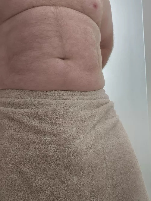Shower buddy needed