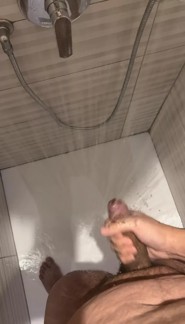 shower fun? 😈