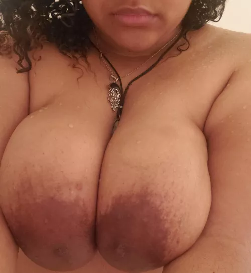 shower pic :333
