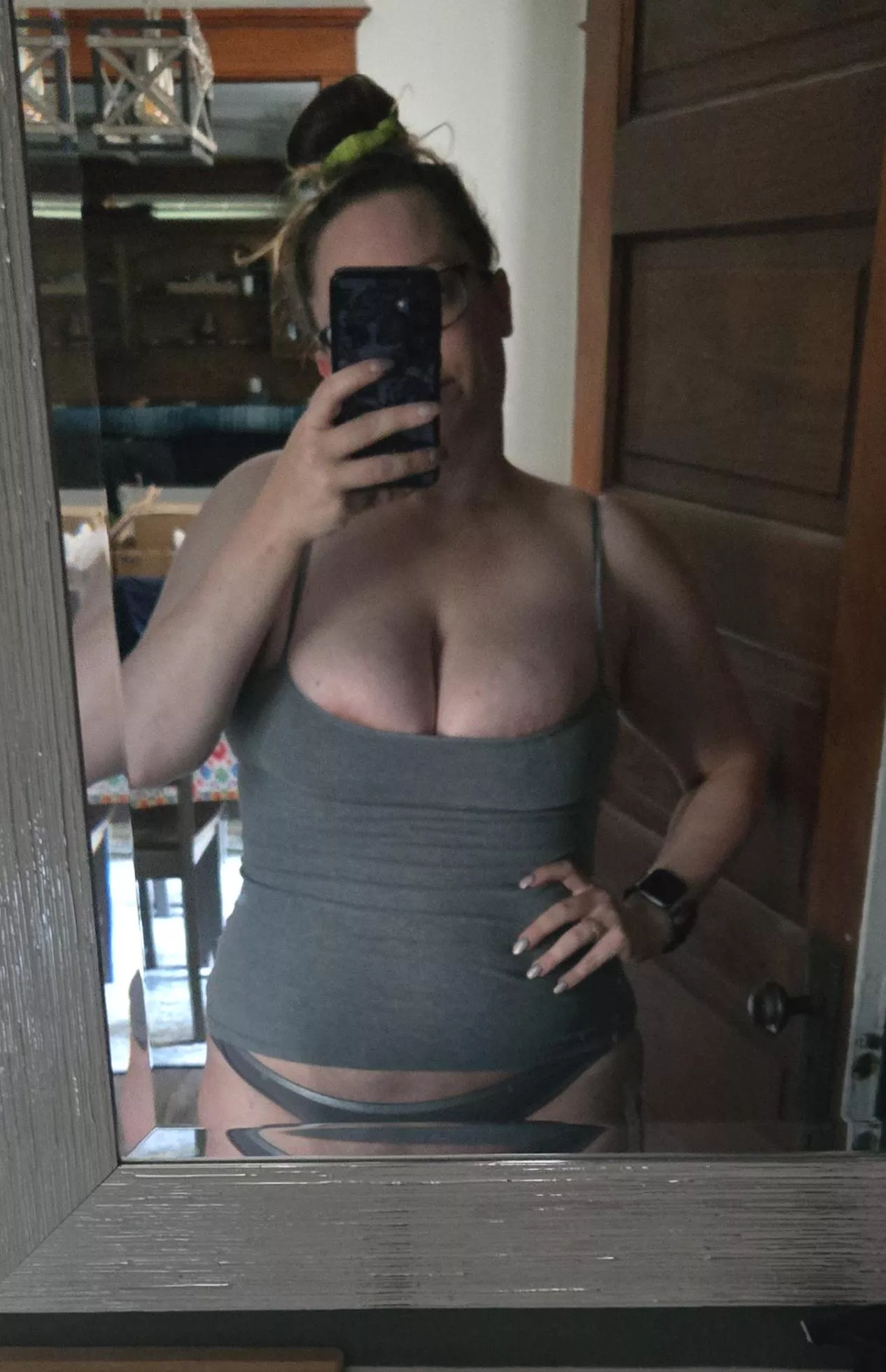 Shower time. Anybody wanna help? 😏