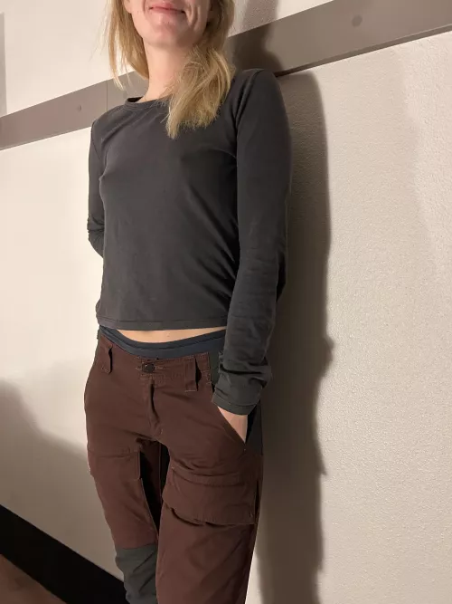 Showing my new neighbours my pokies