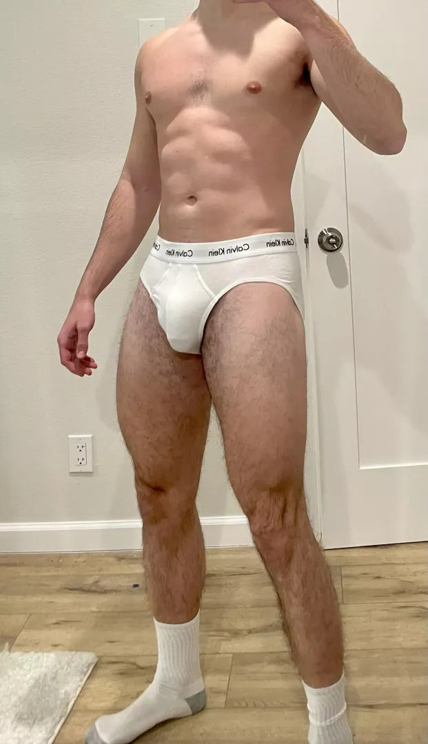 Showing off all three legs 😏 DMs open if you want more