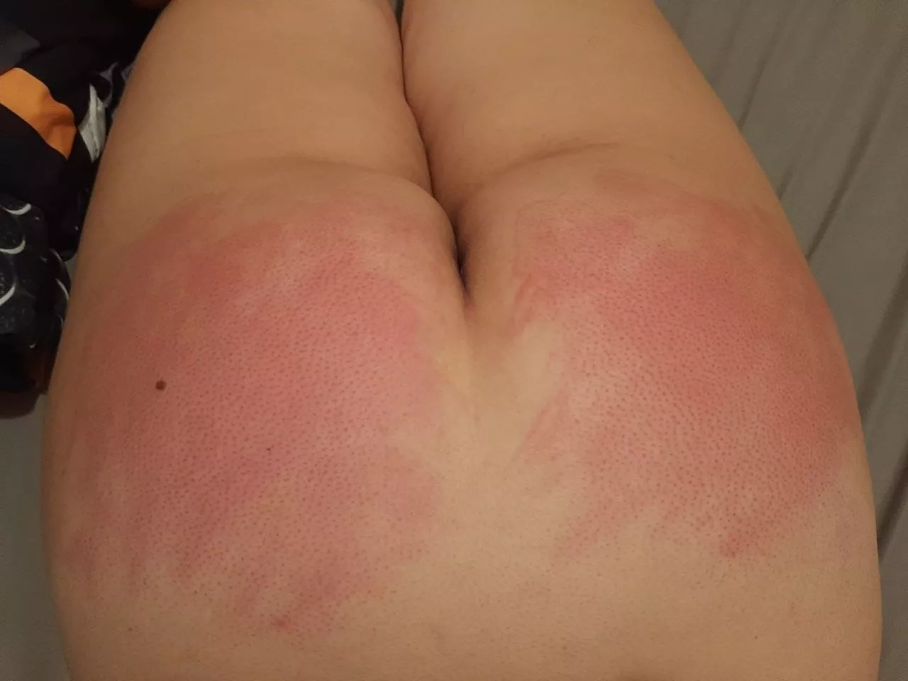 Showing off my body to random men gets me drippin wet 💦