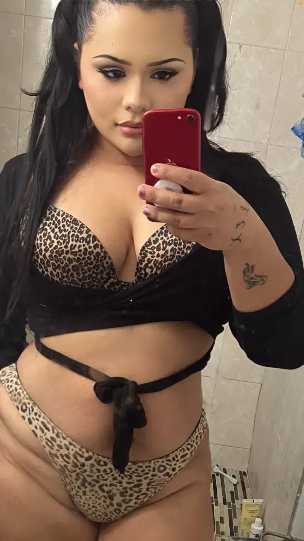 Showing off my mom bod [f]
