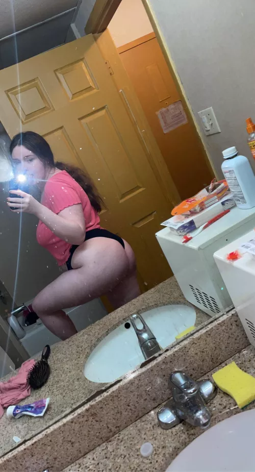 Shy w my body! Who would fuck