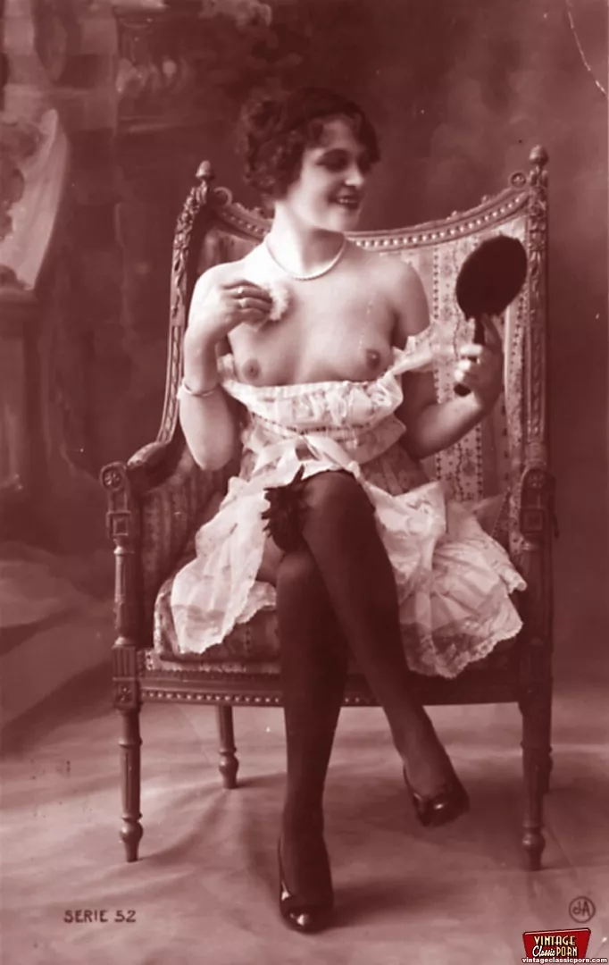 Sir, Lord Rollright of Shipton do visit, bringing strange prophecies of the future still to come. He 'sees' many folk holding a curious looking glass - one which shows not a reflection of the self, but pictures of the gentle sex without clothing. Rollr