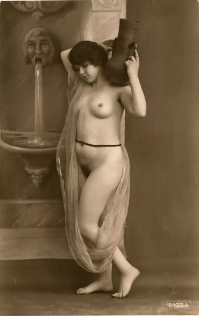 Sir, My Greco-Roman mural remains incomplete after unpleasantness with the artist. This displeases me, as the water-carrier figure had not yet been painted. I then do remember that I have servants standing around idle, and so do deploy Maid Eva. I sit an