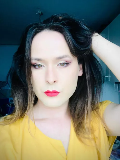 Sissy enough? 😘