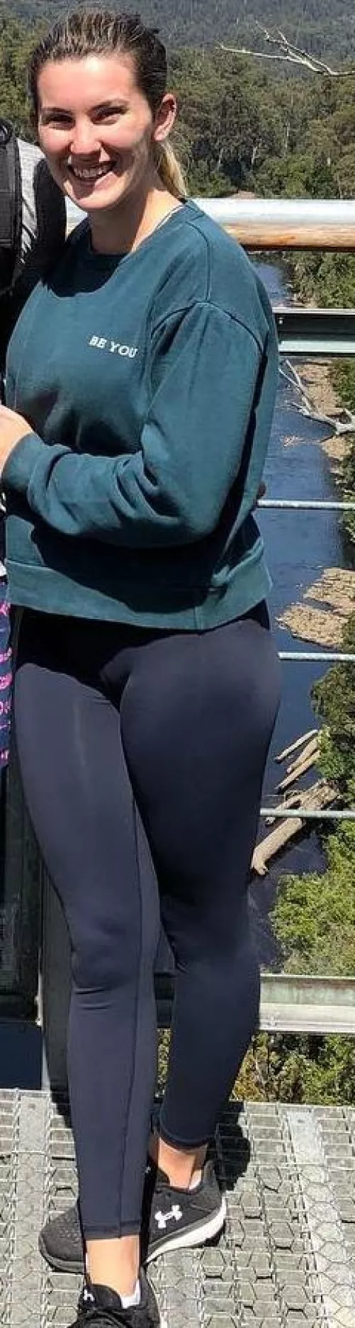 Sisters thighs