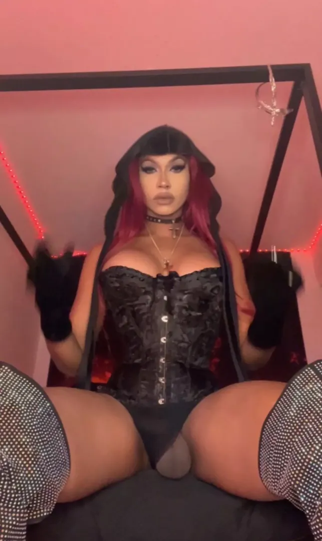 Sit on my face 👅