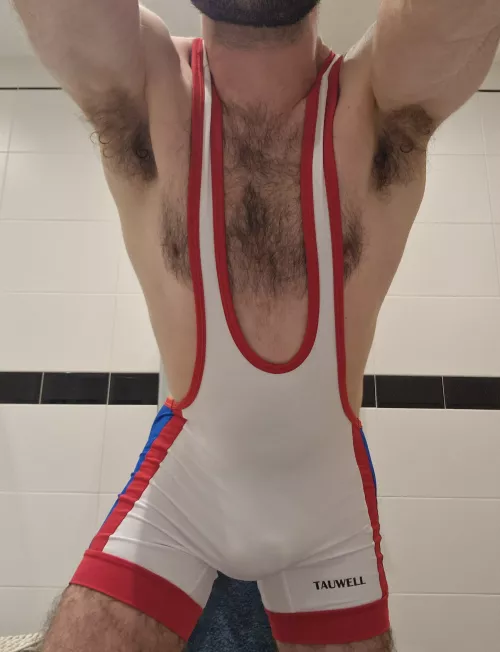 Skinny lad needs his bulge and pits sniffed