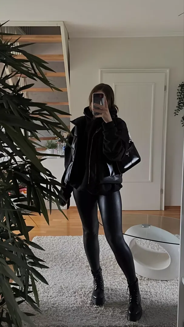 skintight
