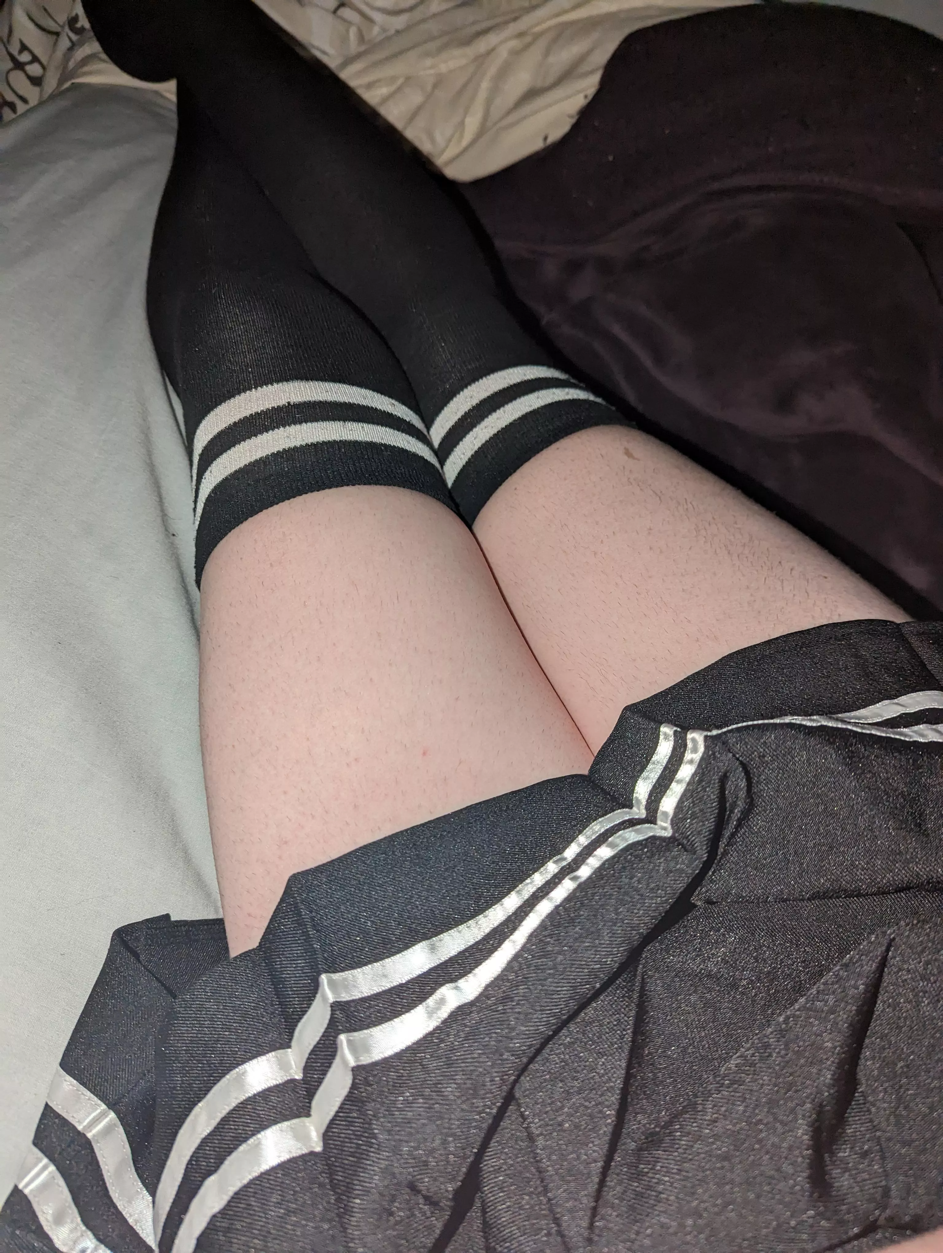 Skirt arrived!! Got the true femboy vibes now