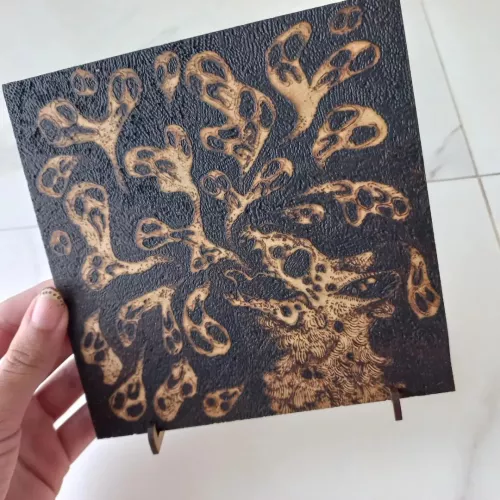 Skulldog woodburn stand piece I just made :3 (available)