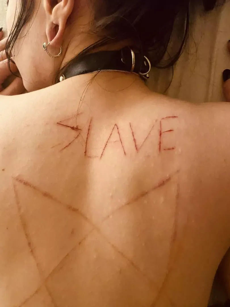 slave.