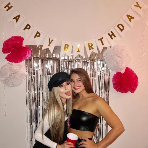 sleeves or no sleeves?