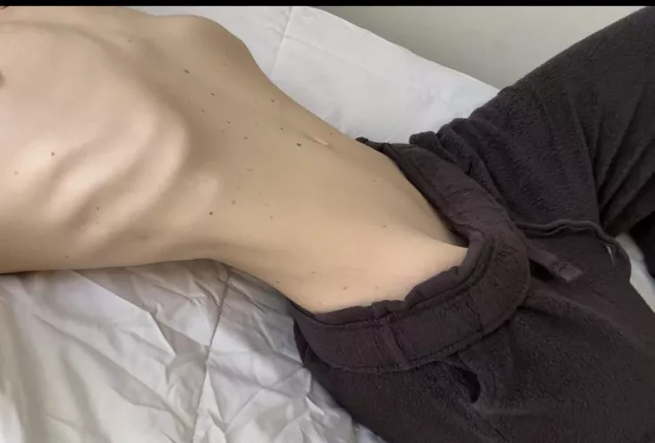 Slide down my navel baby, I’m waiting [img]