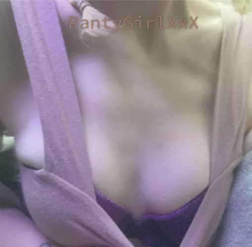 Slim fit Blonde Available now! :) Sexting, cam, dick rate, pics, vids Premade and custom, special requests! [vid] [sext] [rate] [cam] [gfe] [pic] send me a msg! (No chat)