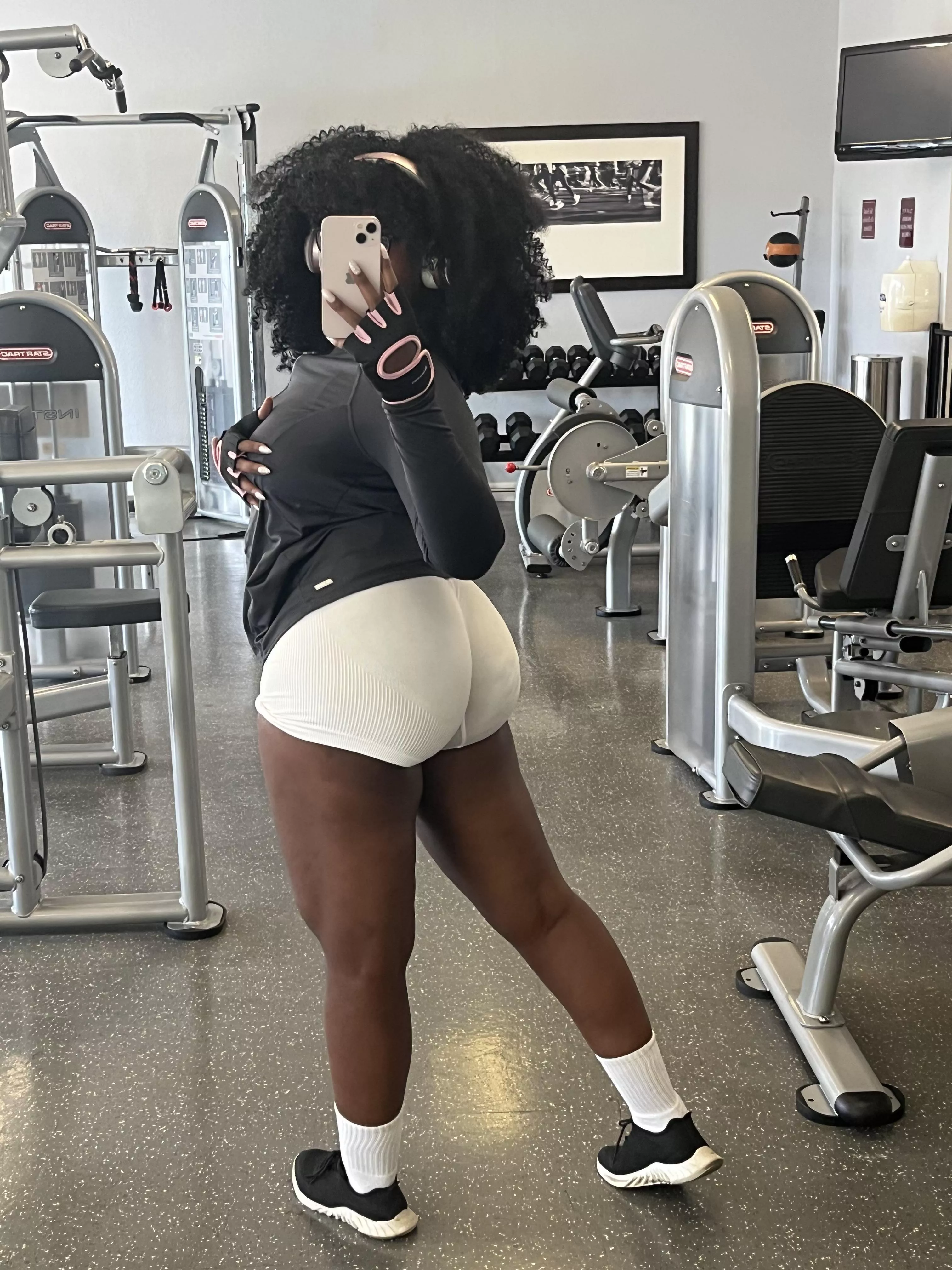 Slowly building the thigh definition