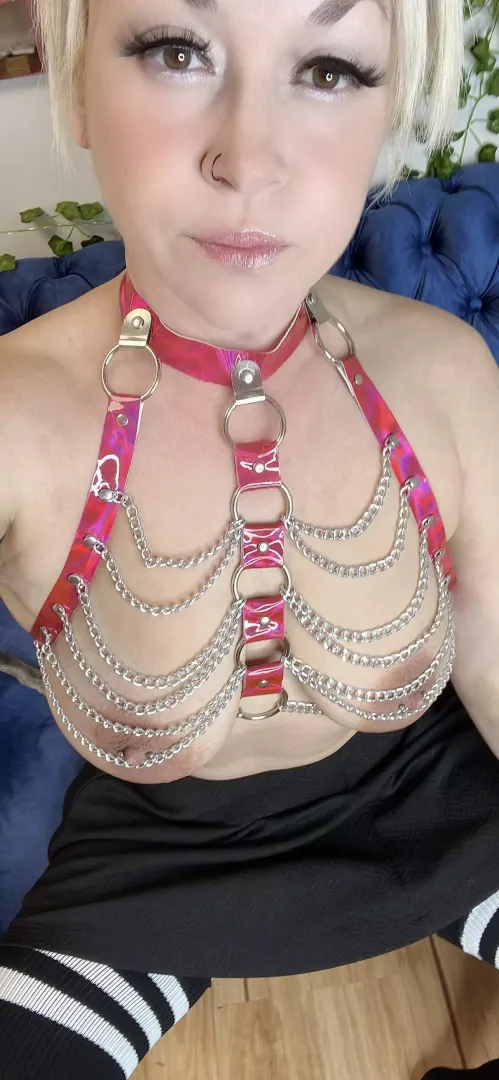 Slutty 41 yo waiting to use you