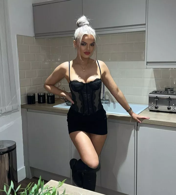 Slutty blonde Abby
