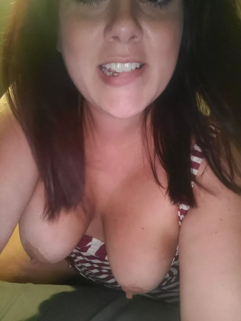 slutty Saturday night[Image]