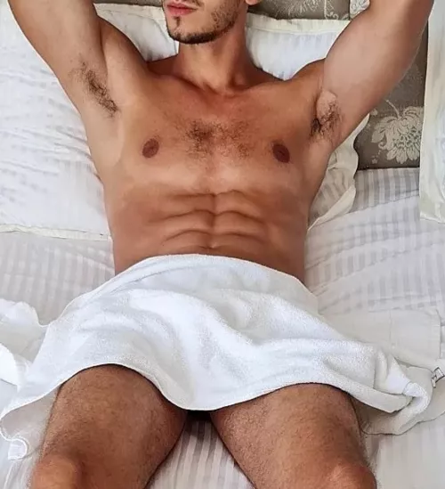 Smell my Hairy Pits