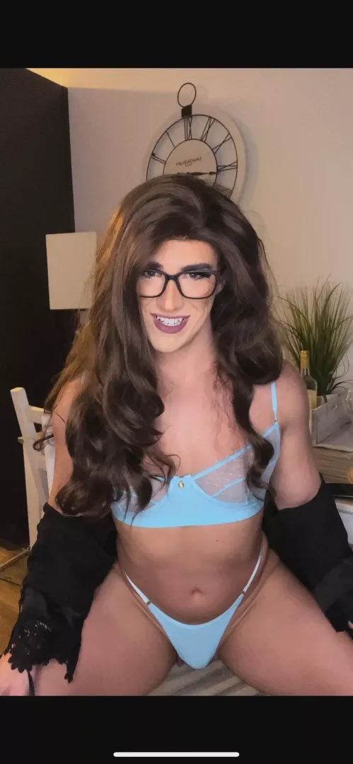 Smile if you’re ready to please daddy!