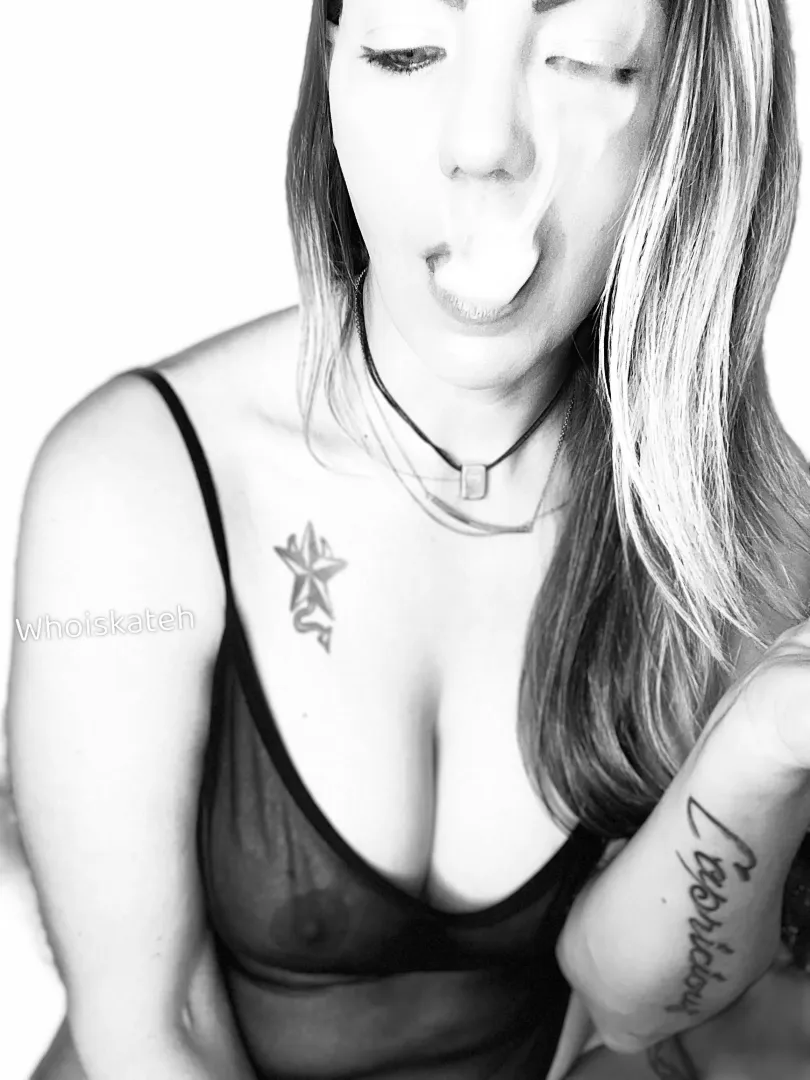 Smoke filled daydreams (40f)