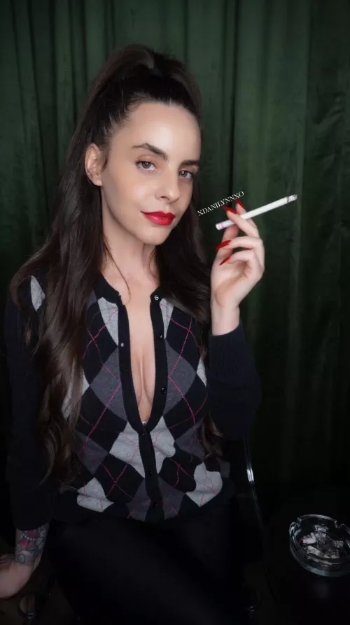 Smoke with me 😘💨💨💨