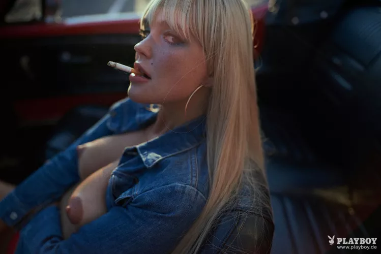 Smoking hot blonde